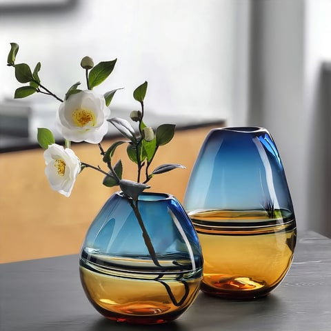 Vase bicolore orange et bleu en verre présentation des modèles S avec fleurs et L sans fleurs.