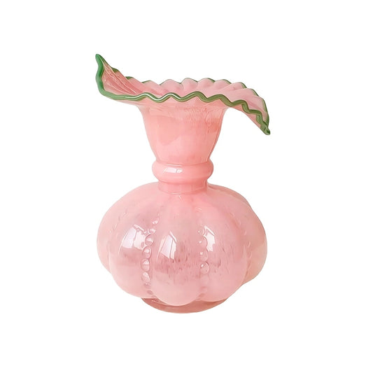 Vase Élégant Rond avec Col Forme Feuille Dentelée, présentation du modèle Rose sur fond blanc sans fleurs.