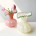 Vase Élégant Rond avec Col Forme Feuille Dentelée - Vignette | Vase Cute