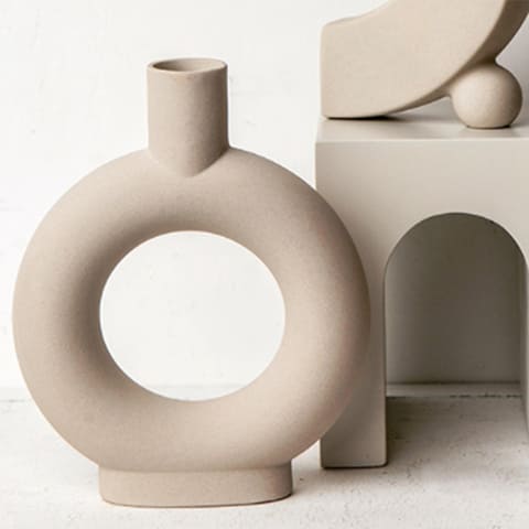 Vase en forme de donut design présentation.