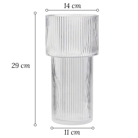 Vase Forme Torche Transparent Rayé en Verre dimensions du modèle grand sur fond blanc