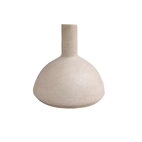 Vase en grès beige couleur naturelle modèle C sur fond blanc.