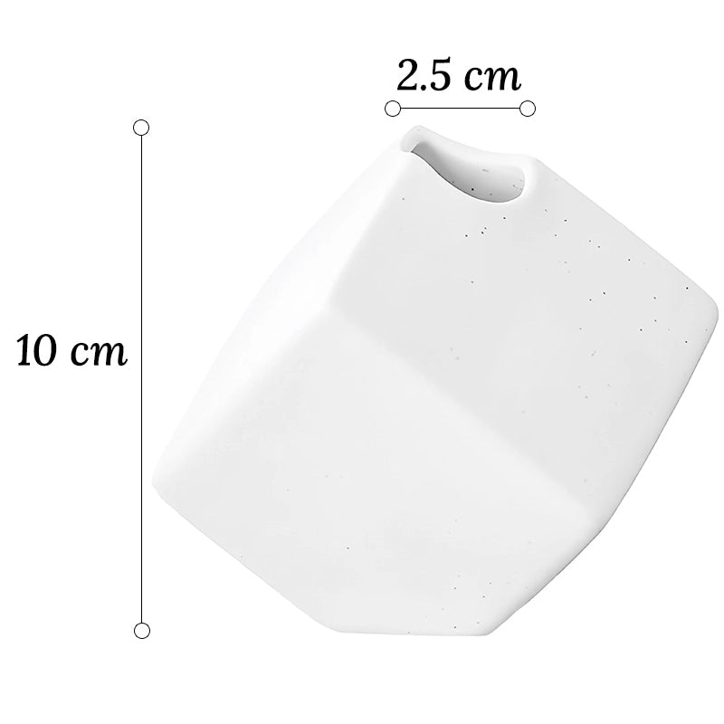 Vase Original Blanc Moucheté en céramique présentation du modèle A 10cm dimensions sur fond blanc.