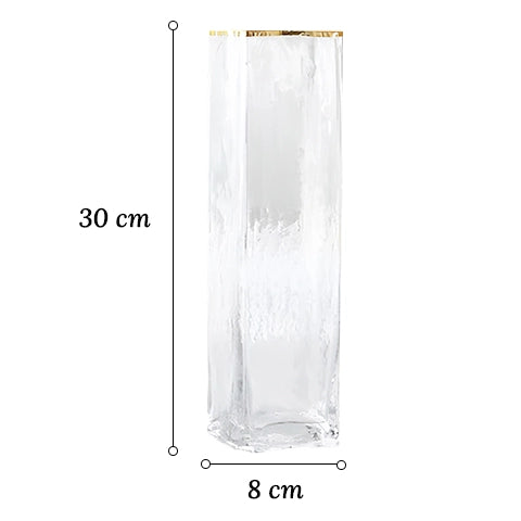 Vase rectangulaire opalisé bordure dorée en verre dimensions du modèle L sur fond blanc.
