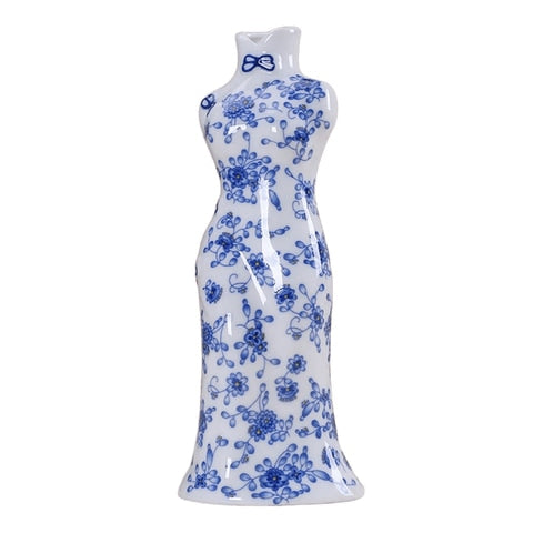 Vase robe kimono chinois bleu et blanc en Porcelaine style D.