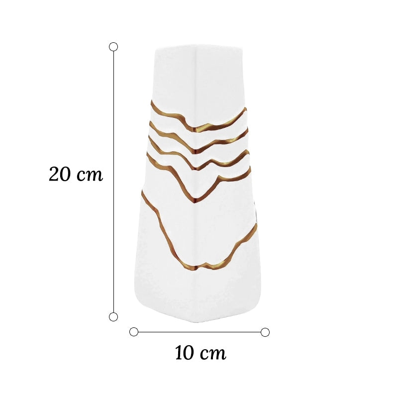 Vase Sophistiqué Polygone Blanc et Doré en Céramique dimensions du modèle S sur fond blanc.