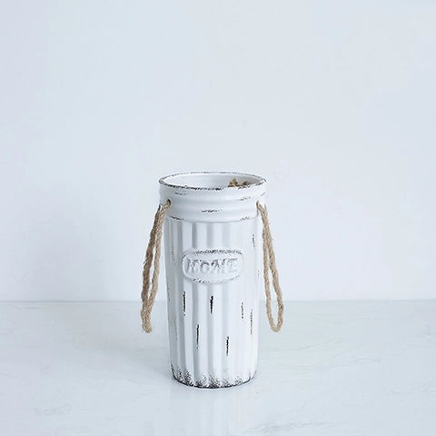 Vase vieilli pot à fleurs pastel avec lien de chanvre en céramique, présentation modèle Blanc sans fleurs.