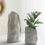 Vase Artistique Difforme Blanc Gris ou Kaki - Vignette | Vase Cute