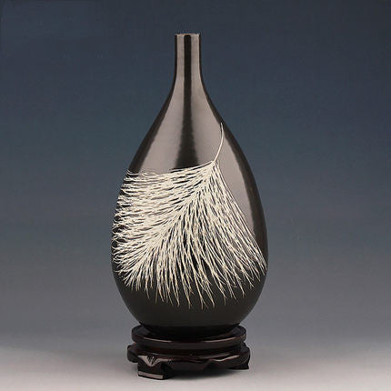 Vase goutte d'eau plume d'ange et socle présentation.