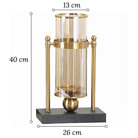 Grand vase transparent cerclé sur support dimensions du modèle M sur fond blanc