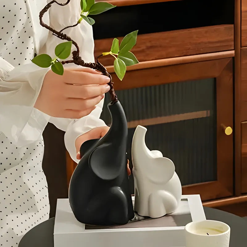 Soliflore Éléphant Duo Noir et Blanc présentation des deux modèles avec tige florale.