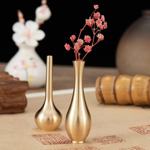Soliflore gold design moderne en laiton présentation modèles A et B avec fleur