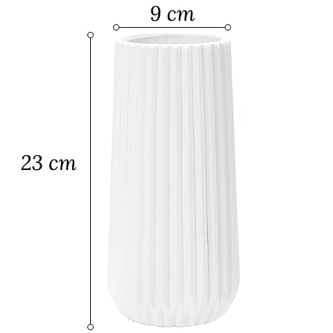 Vase Blanc Décoratif Style Origami en Céramique dimensions du modèle A sur fond blanc