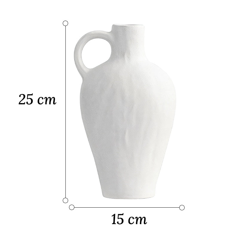 Vase Blanc Moucheté Forme Cruche avec Anse dimensions 25cm sur fond blanc.