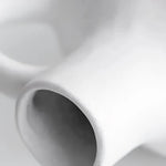 Vase Blanc Moucheté Forme Cruche avec Anse - Vignette | Vase Cute