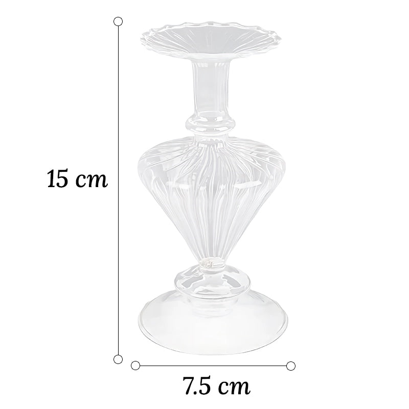 Vase carafe chic transparent en verre dimensions sur fond blanc.