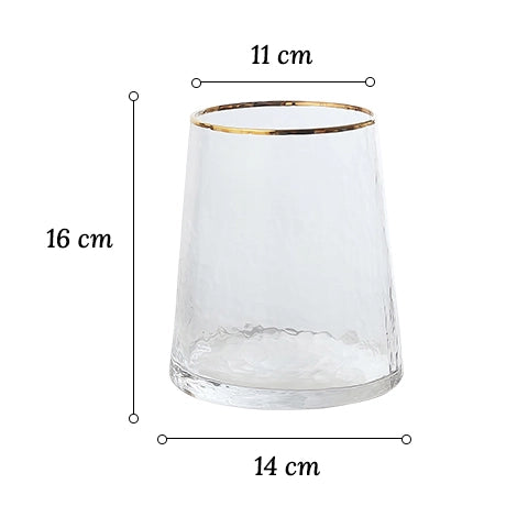 Vase conique chic opalisé col doré en verre dimensions du modèle C sur fond blanc