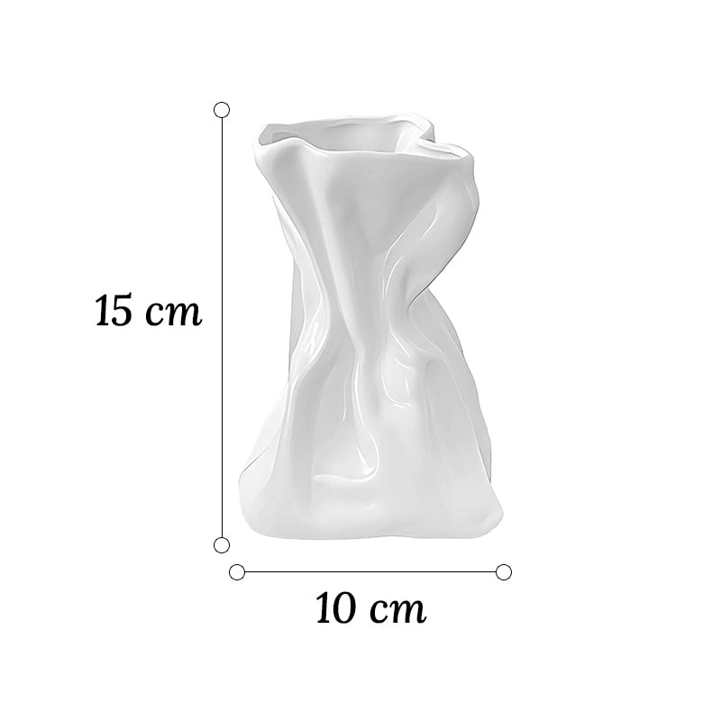 Vase Créatif Froissé Design Original dimensions tous les modèles 15cm sur fond blanc.