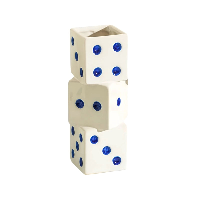 Vase Dés Colorés Superposés modèle Bleu sans fleur sur fond blanc.