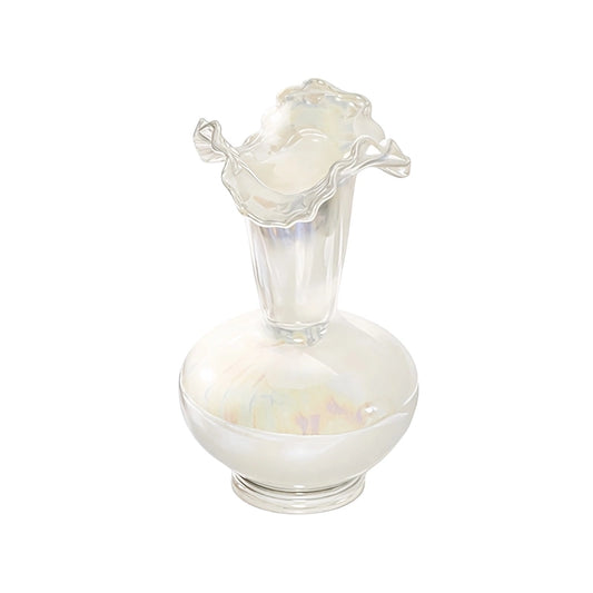 Vase Luxueux Design Raffiné Rond Col Ondulé présentation du modèle A sans fleurs sur fond blanc.