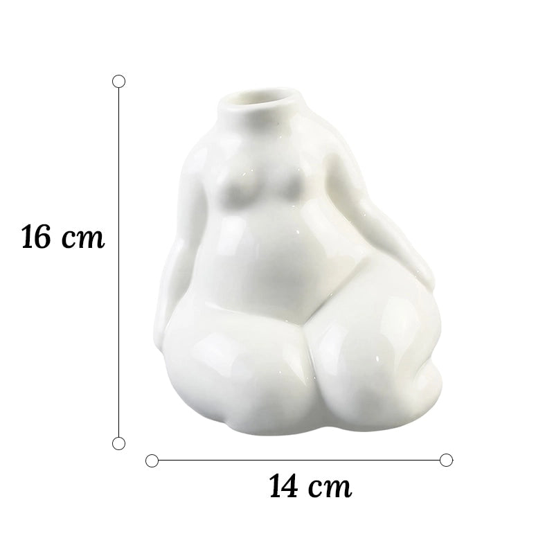 Vase Moderne Blanc Silhouette Féminine dimensions du modèle B, 16 cm sans fleurs sur fond blanc.