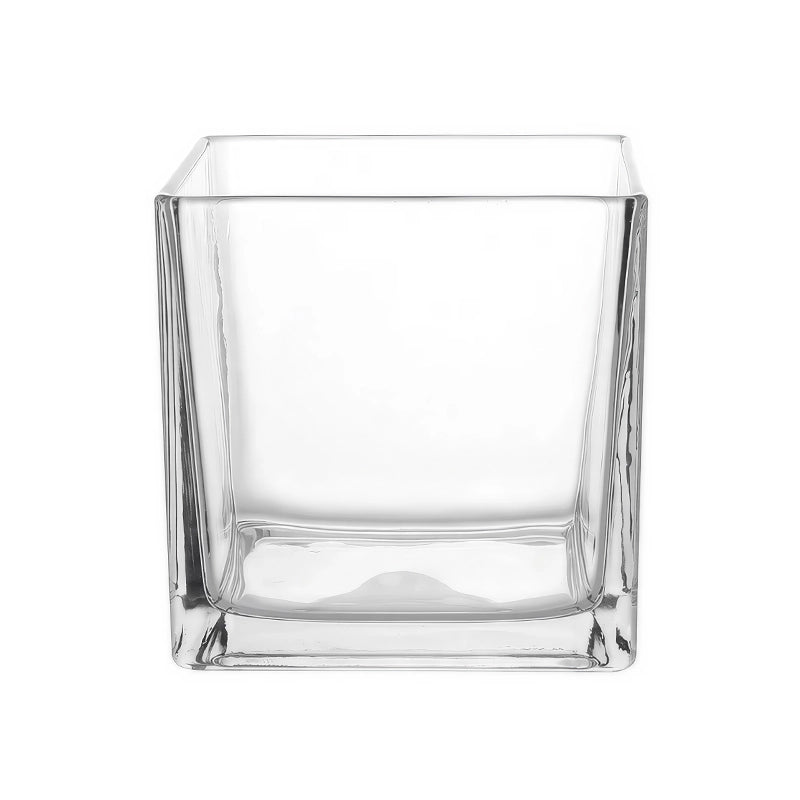 Vase Petit Cube Décoratif Transparent modèle 12 cm sur fond blanc sans fleurs.