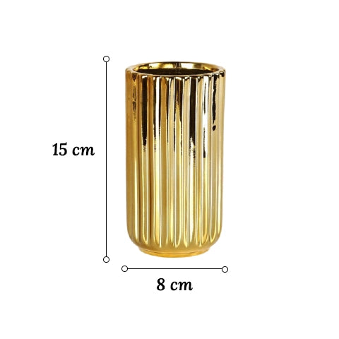 Vase plaqué or rayé raffiné en céramique dimensions du modèle S sur fond blanc