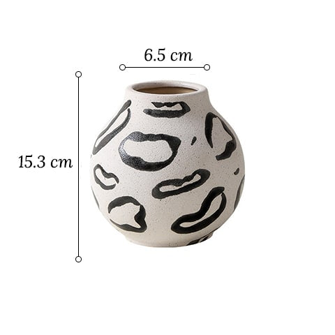 Vase rond blanc motifs décoratifs en céramique dimensions modèle Nuage sur fond blanc.
