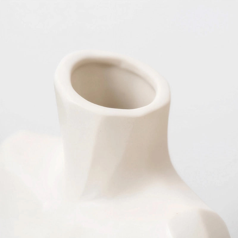 Vase Sculptural Blanc Buste Féminin présentation des détails du col, vue de près.