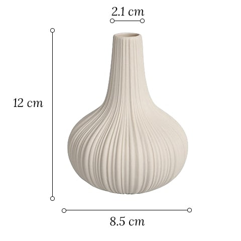 Vase soliflore style scandinave beige en céramique dimensions sur fond blanc