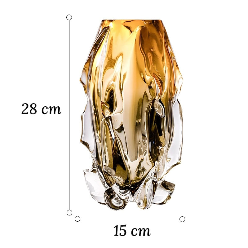 Vase Sophistiqué Ambre au Design Sculptural dimensions du modèle Grand 28cm sur fond blanc.