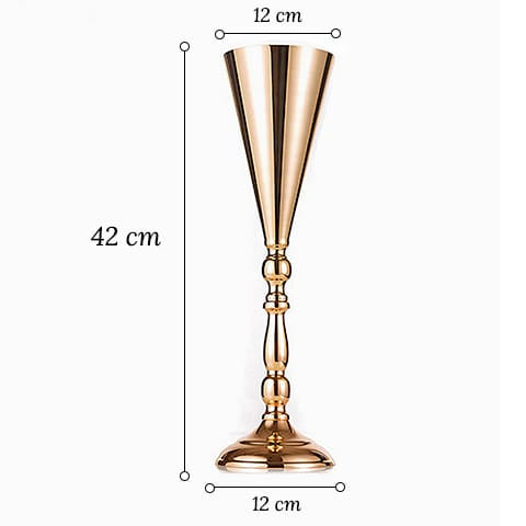 Vase trompette mariage centre de table couleur or en métal dimensions du modèle 42cm sur fond blanc