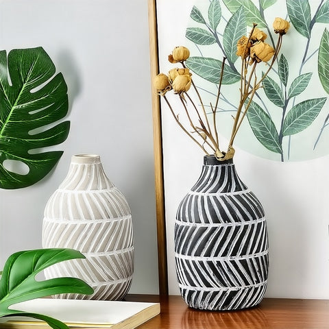 Vase en céramique Blanc & Gris et Noir & blanc avec fleurs séchées présentation