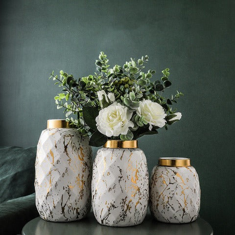 Vase créatif blanc ou noir doré en Céramique luxueux Modèles Blanc L & Blanc M avec fleurs & Blanc S présentation