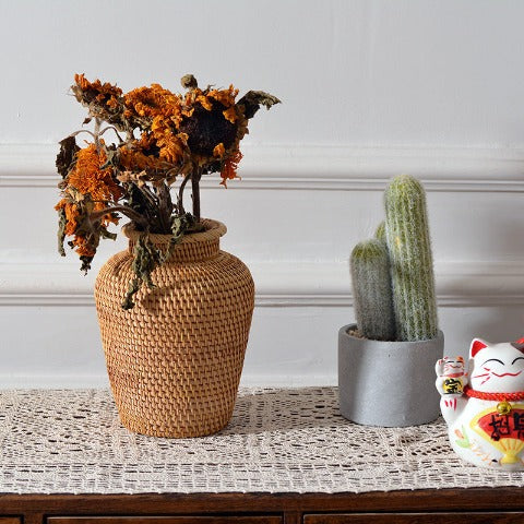 Vase artistique automnal tissé en Rotin avec bouquet de fleurs séchées
