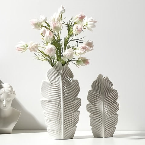 Vase feuille blanc en Céramique décoratif Modèles Blanc M & Blanc S avec fleurs présentation