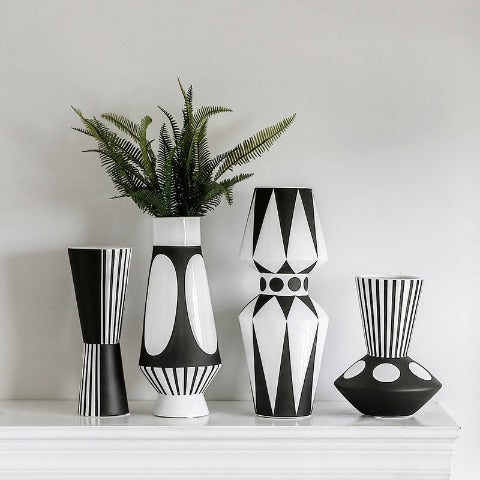 Vase élégant Nordique Noir et Blanc en Céramique luxueux modèles C & A & B & D présentation 