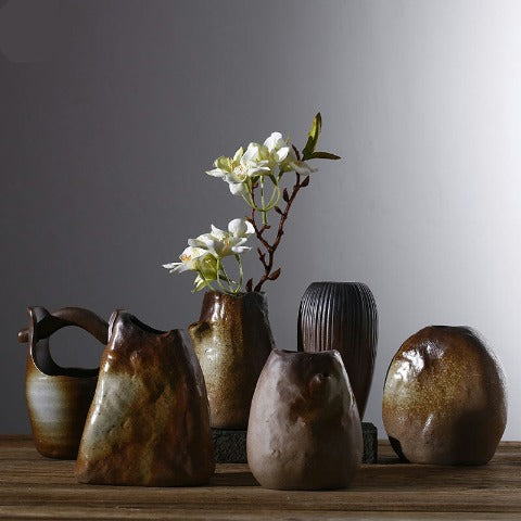 Vase ancien cabossé style poterie marron glacé en Céramique présentation et comparaison tous modèles